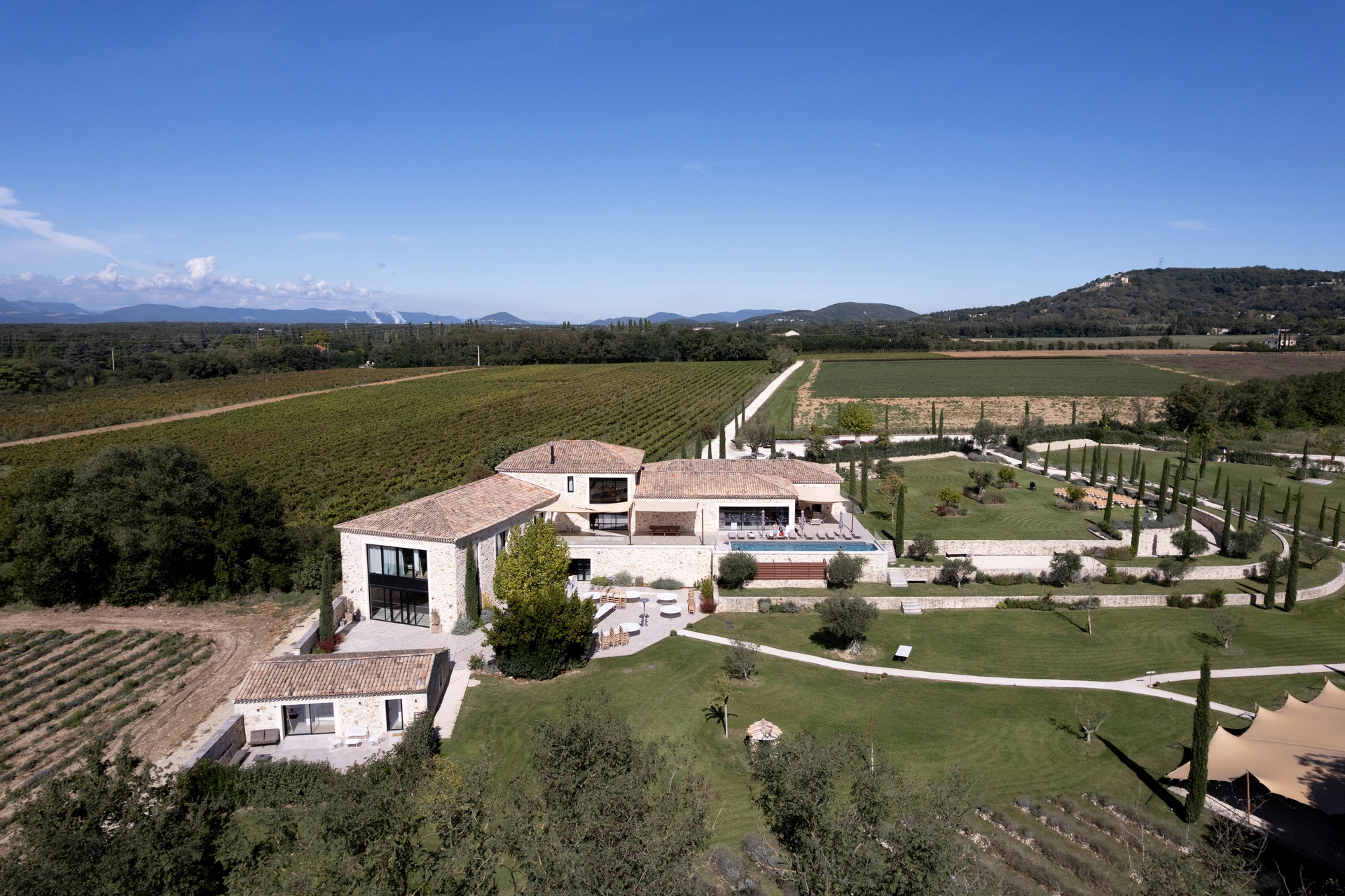 mariage-elegant-moderne-provence-marion-fort-4